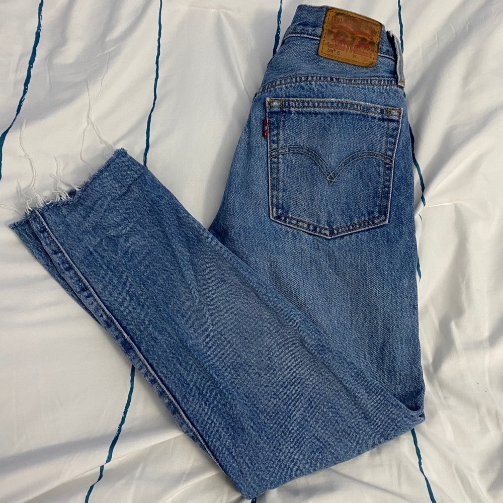 Levi 501s Straight Jean raw hem and button fly